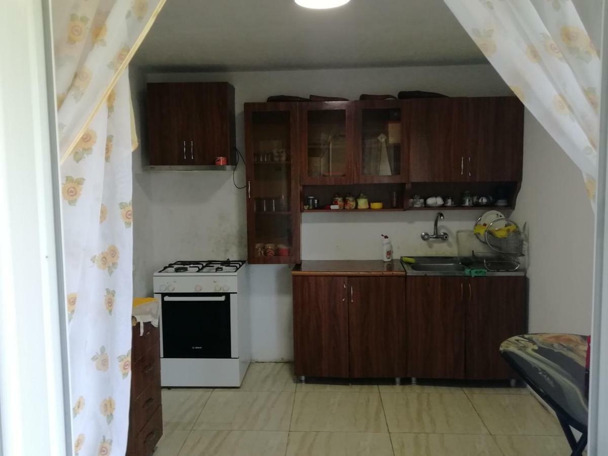 Geno Guest House Kwariati Exterior foto