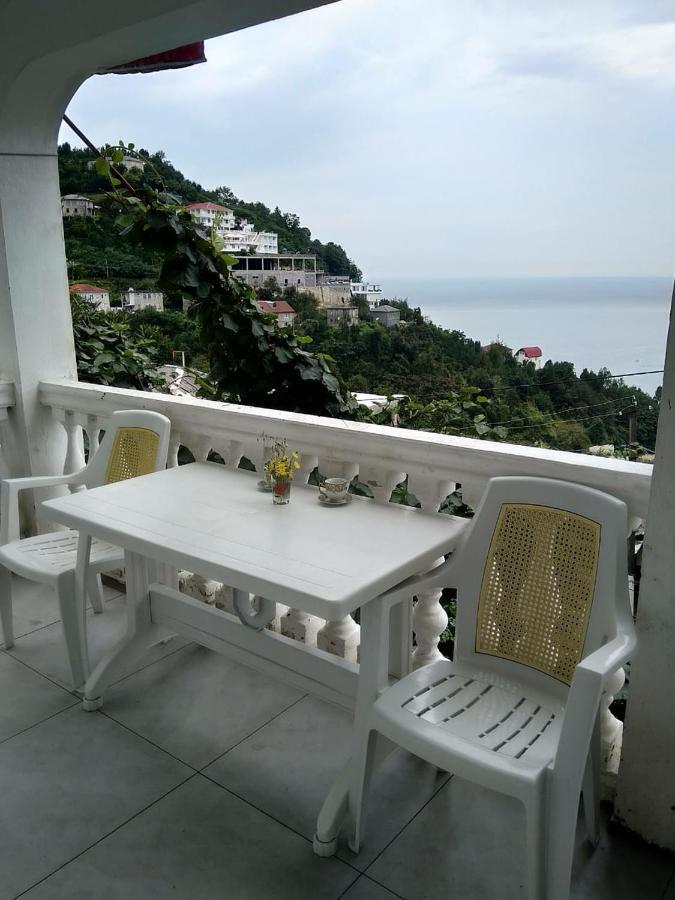 Geno Guest House Kwariati Exterior foto