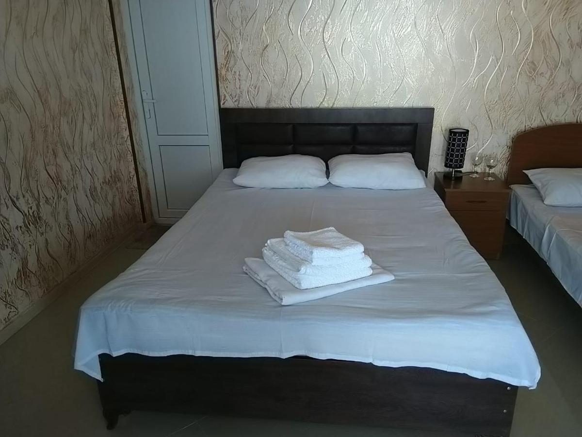 Geno Guest House Kwariati Exterior foto