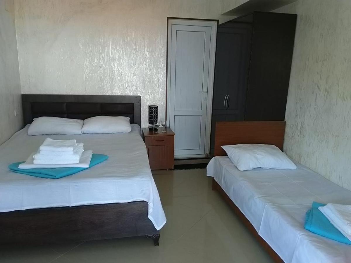 Geno Guest House Kwariati Exterior foto