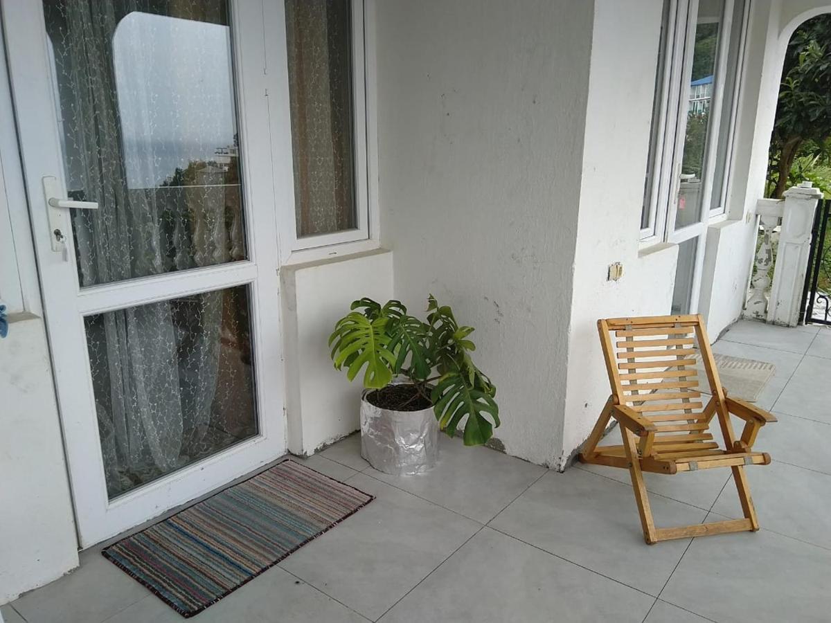 Geno Guest House Kwariati Exterior foto